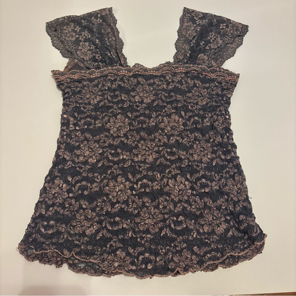 Ann Ferriday Lace Top - Picture 4 of 4